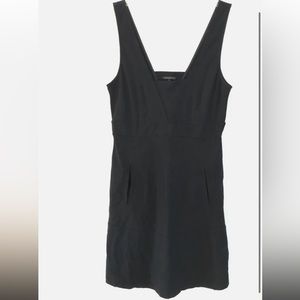 Theory  - Amika  -  Black V cut sleeveless fitted Cocktail mini dress | small